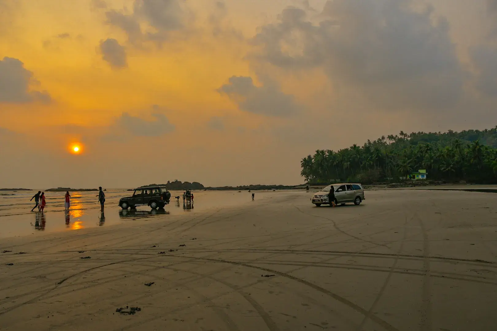The long flat sands of Muzhappilangad beach