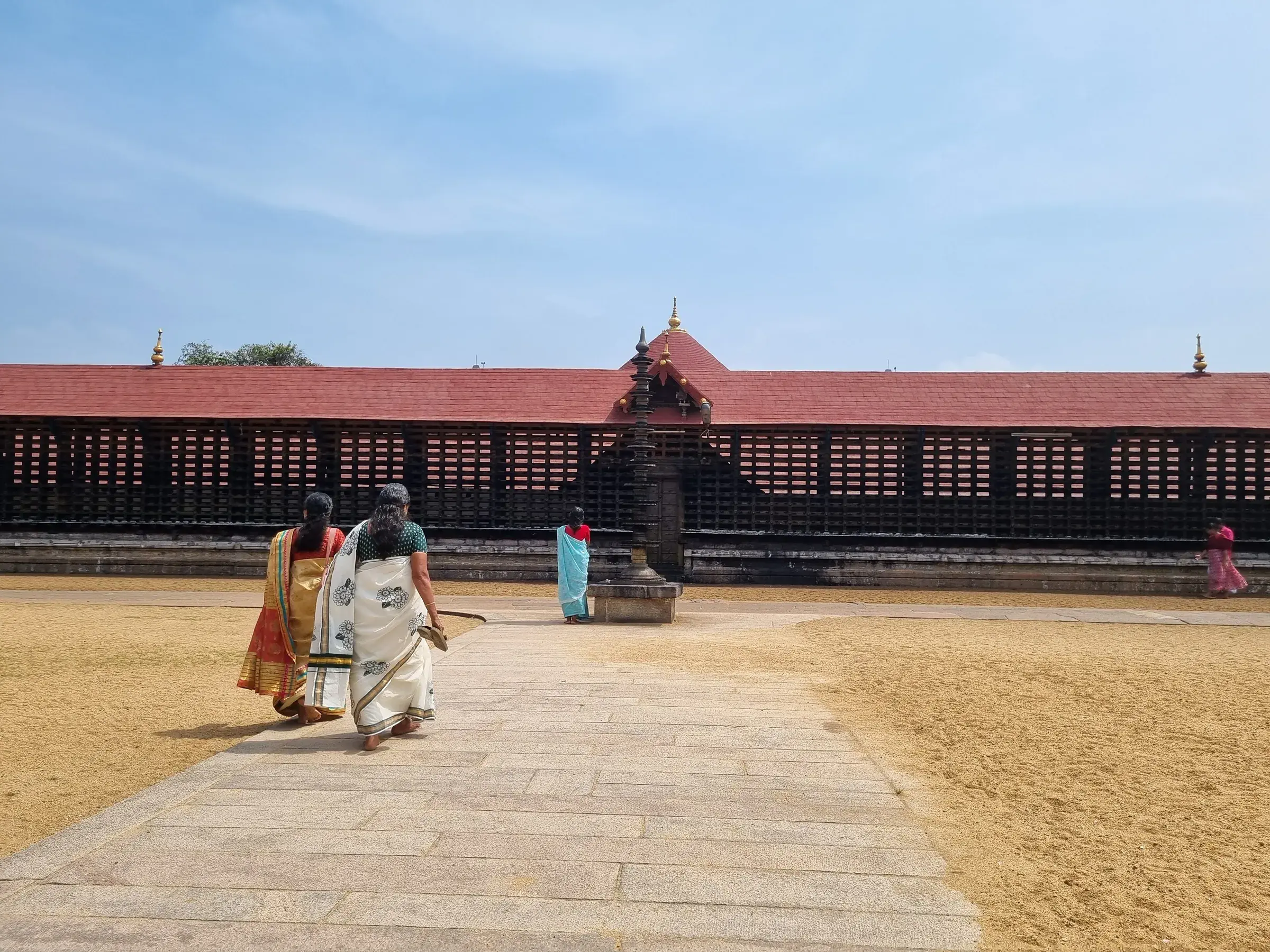 The Vaikom Mahadeva Temple compound